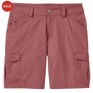 Size 14 Duluth Trading Co. Women’s Dry on the Fly 10” shorts. New with tags!